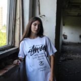 Белая футболка Stussy