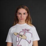 Белая яркая футболка Thrasher с розовой пантерой