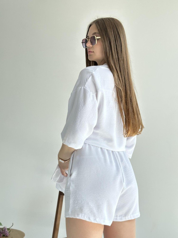 Костюм Sweet жіночий кардиган та шорти білі - Зображення 3