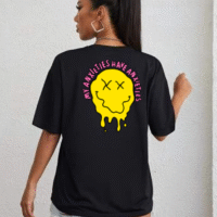 Жіноча футболка чорна з мерчем | 61-060