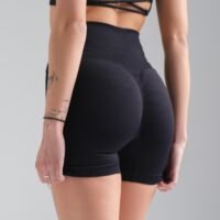 Жіночі чорні спортивні шорти з ефектом пуш-ап. Женские черные спортивные шорты с эффектом пуш-ап.