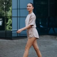 Костюм жіночий топ з шортами беж