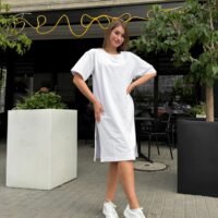 Жіноче біле базове плаття-сорочка "Reload" вільного крою. Женское белое базовое платье-рубашка "Reload" свободного кроя.