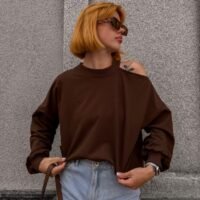 Жіночий коричневий світшот "Reload-Choco" вільного крою з широкими рукавами. Женский коричневый свитшот "Reload-Choco" свободного кроя с широкими рукавами.