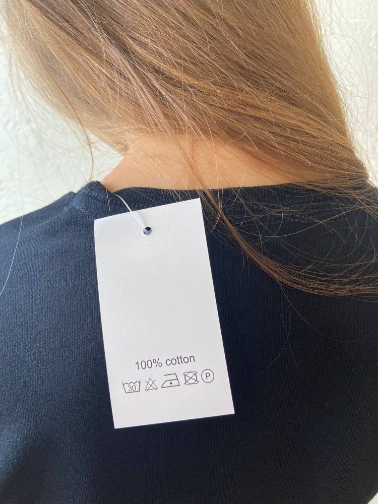 Чорна жіноча патріотична футболка Українське сердце "" - Зображення 5